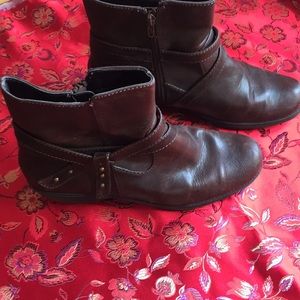 Brown ankle boots